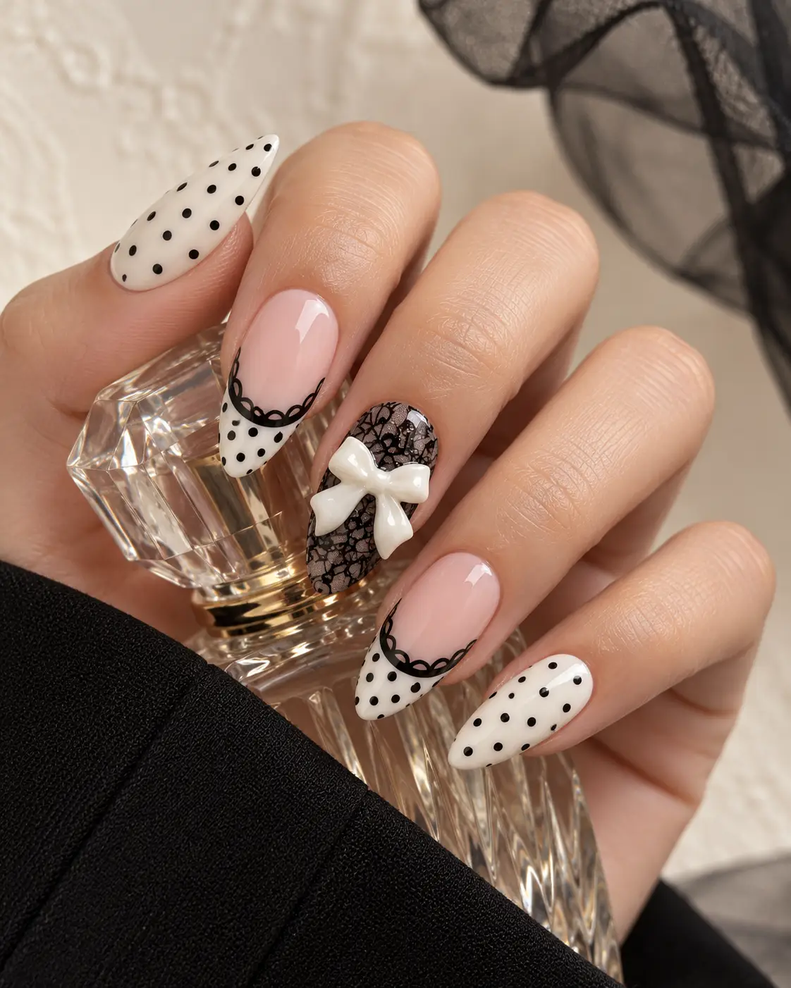 Polka-dot lace nails with perfume cap-4